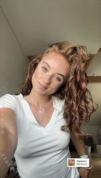 Leaked Onlyx emilia private photo viral onlyfans