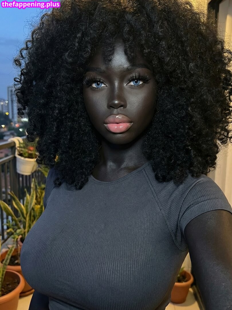 Ooga.Black Çıplak OnlyFans Fotoğrafı #12