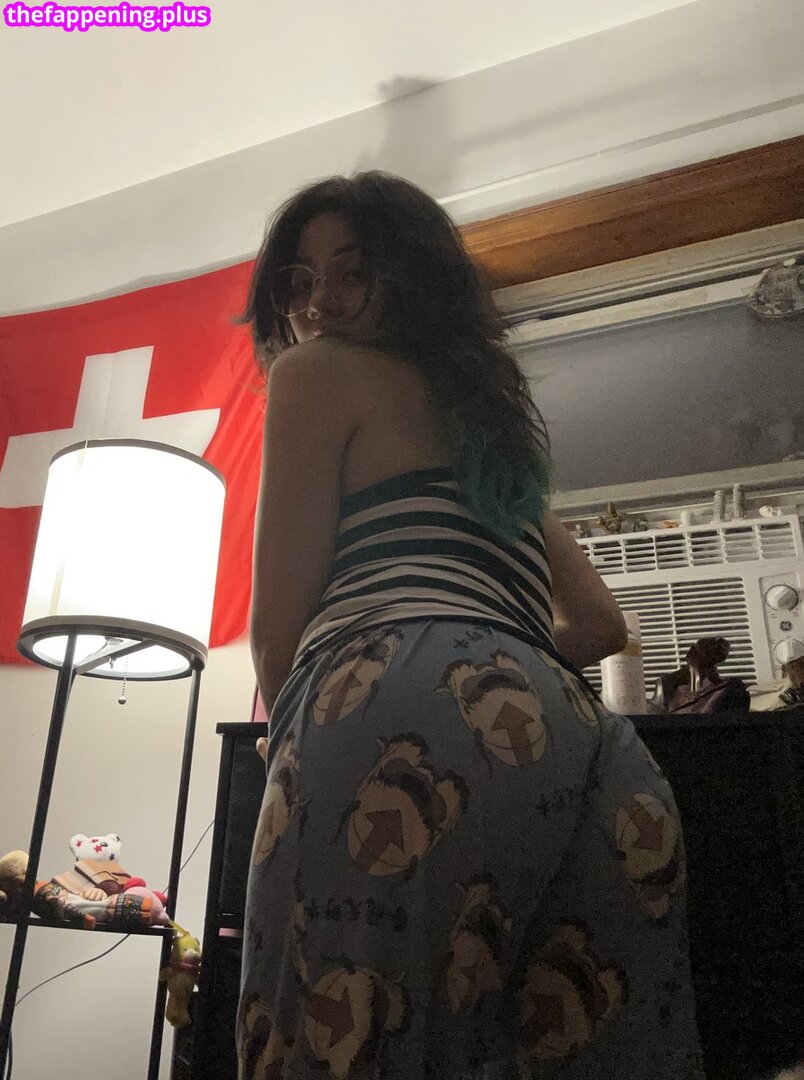 https: / oohlastella Foto OnlyFans Nuda #8