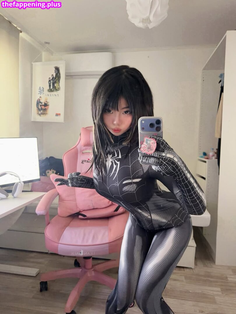 m.eekx / meek / miserable / ookiiieee / user779988_ Çıplak OnlyFans Fotoğrafı #2