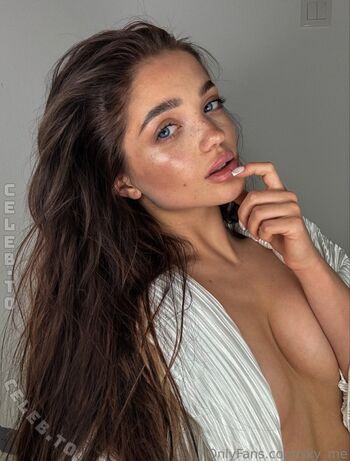 Ophelia Sky