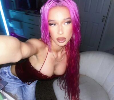 Overlykaylaa