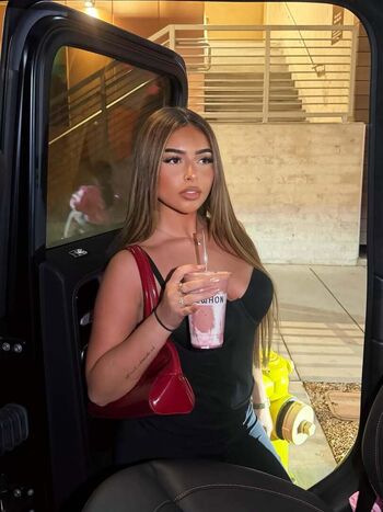 Leaked Ovsieeee private photo viral onlyfans