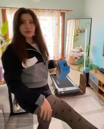 Leaked Ozge azunyan private photo viral onlyfans
