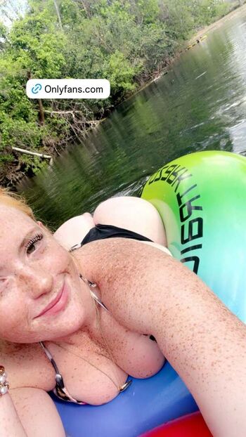 Leaked Paigehenne private photo viral onlyfans