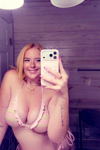 Leaked Paigehenne private photo viral onlyfans