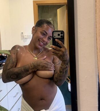 Paigey Cakey