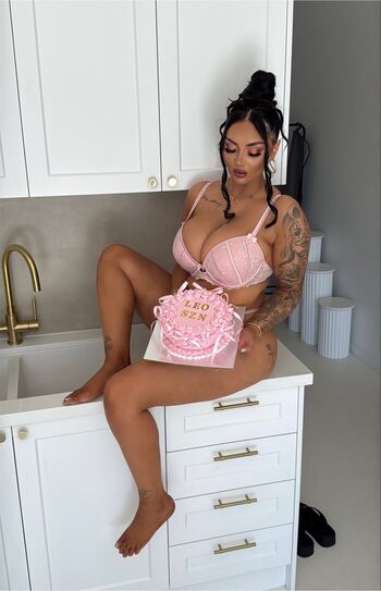Leaked Paiigecolligan private photo viral onlyfans
