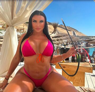 Paloma Shanel