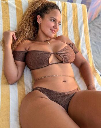 Pamela Alex