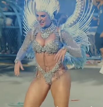 Paolla Oliveira