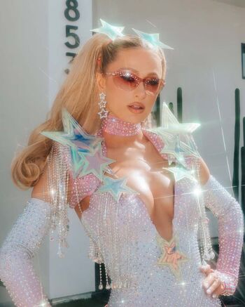 Leaked Paris hilton page private photo viral onlyfans