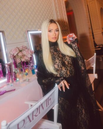 Leaked Paris hilton private photo viral onlyfans