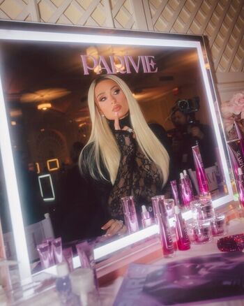 Leaked Paris hilton private photo viral onlyfans