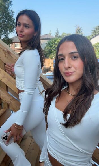 Pariya Carello