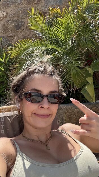 Leaked Paula doeringer page private photo viral onlyfans