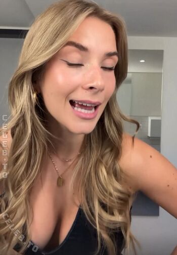Leaked Paula doeringer page private photo viral onlyfans