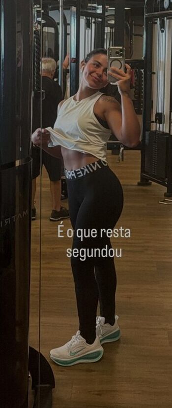 Paula Nobre