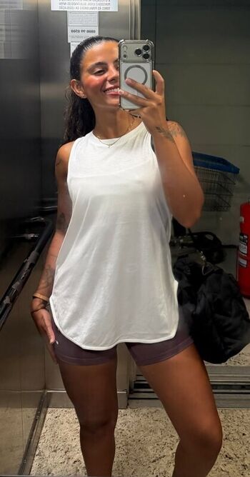 Paula Nobre