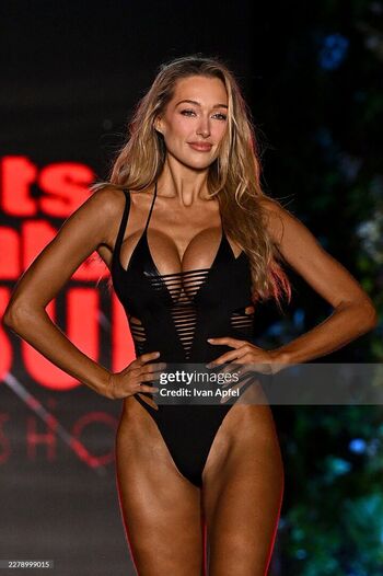 Leaked Penny lane  page private photo viral onlyfans