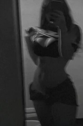 Leaked Perla cr private photo viral onlyfans