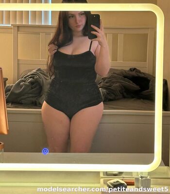 Leaked Petiteandsweet private photo viral onlyfans