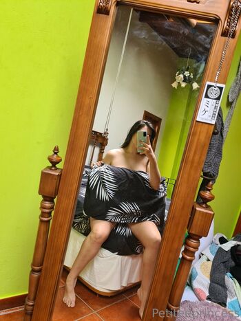 petiteeprincess