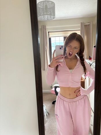 Leaked Pheobeisginger page private photo viral onlyfans