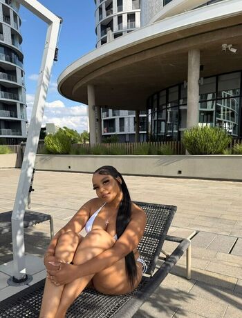 Phobbicclwethu_