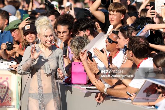 Leaked Phoebe bridgers page private photo viral onlyfans