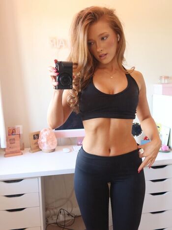 Leaked Phoebeisginger private photo viral onlyfans