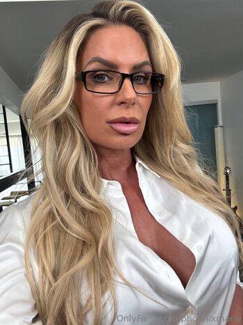 Leaked Phoenix marie page private photo viral onlyfans