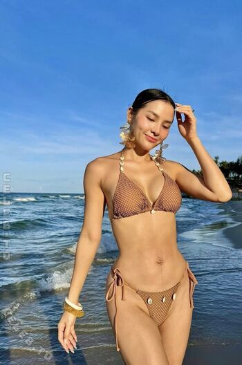 Leaked Phuong trinh jolie private photo viral onlyfans