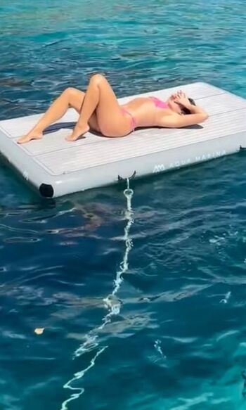 Leaked Pieds agathe auproux private photo viral onlyfans