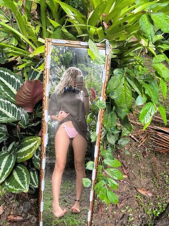 Leaked Pikkizaziki private photo viral onlyfans