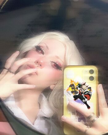 Leaked Pipssqueakss private photo viral onlyfans