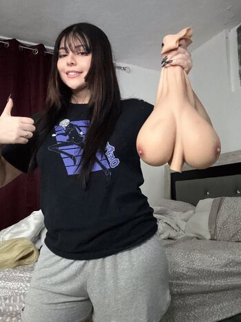 PizzaLikesNaty