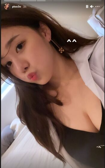 Leaked Arianna sinn/ private photo viral onlyfans
