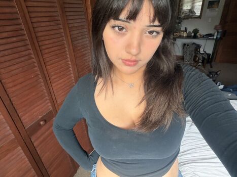Leaked Plummoment page private photo viral onlyfans