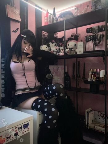 Leaked Poisnedvmpre private photo viral onlyfans