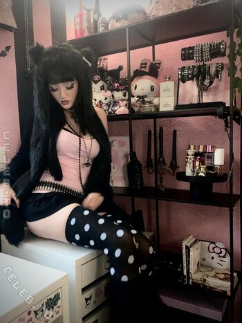 Leaked Poisnedvmpre private photo viral onlyfans