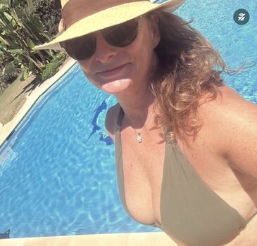 Leaked Politicians female private photo viral onlyfans
