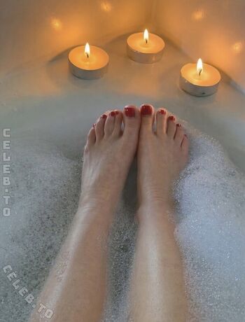 Leaked Poolblondii private photo viral onlyfans