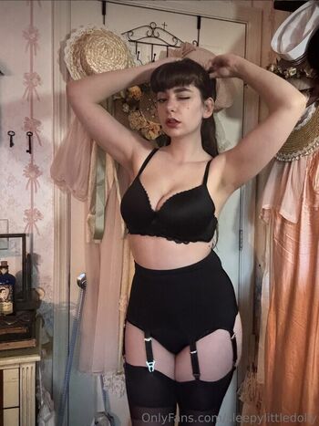 Leaked Porcelainmilkbottle private photo viral onlyfans