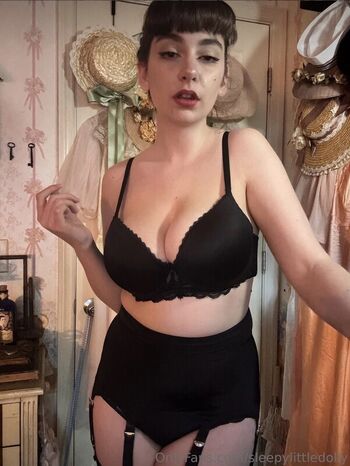 Leaked Porcelainmilkbottle private photo viral onlyfans