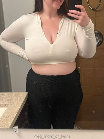 Leaked Preg mom of twins private photo viral onlyfans
