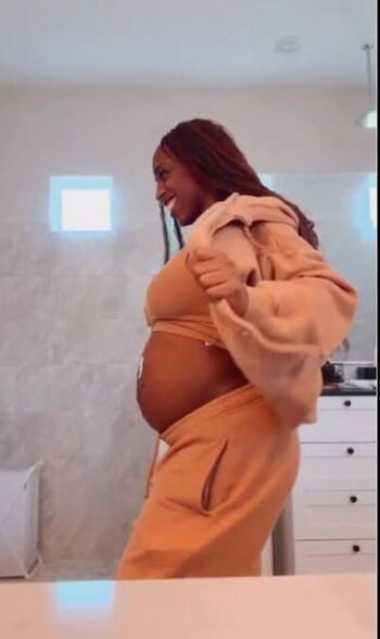 Pregnant Celebs