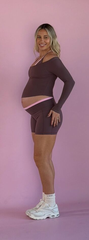 Leaked Pregnant celebs private photo viral onlyfans