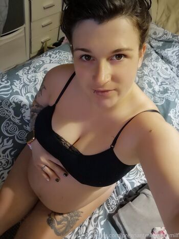 pregnantgothmama