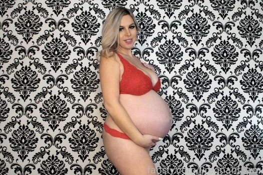 PregnantSam